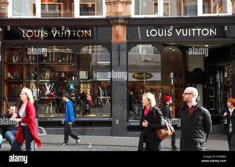 louis vuitton leeds store.